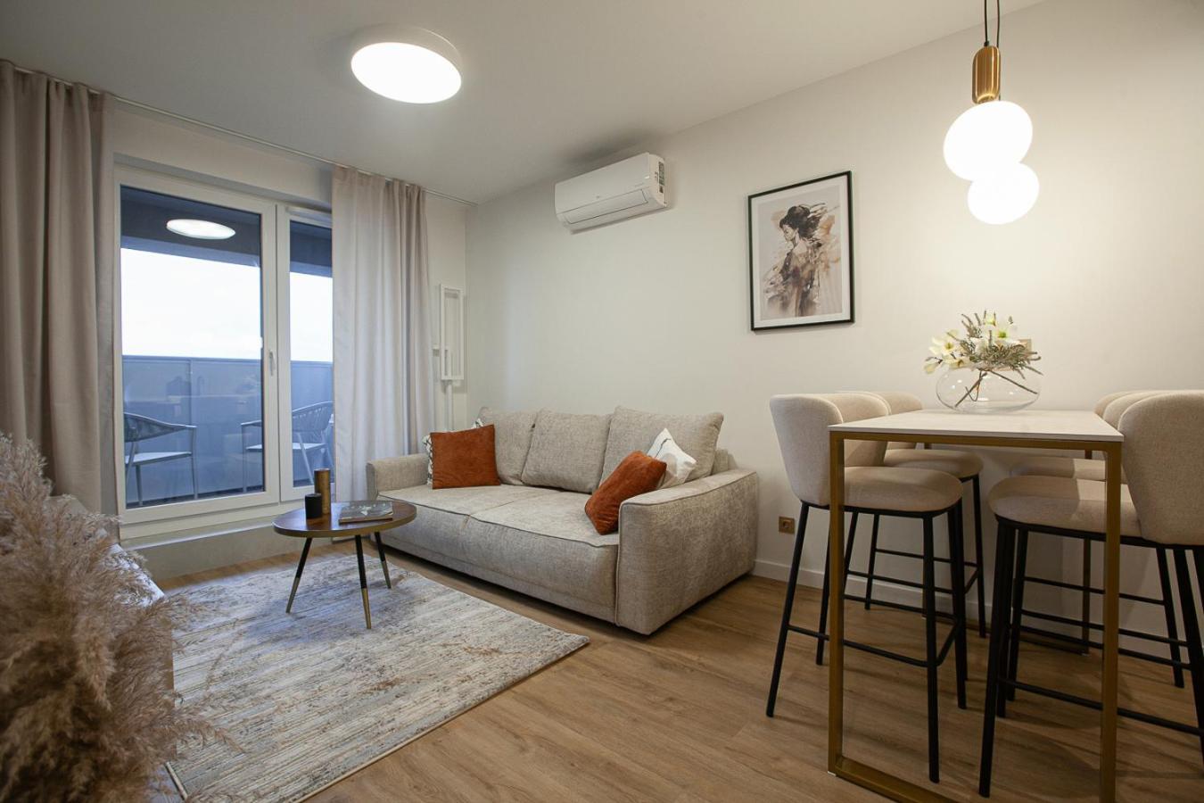Kobiela Apartments Debowe Tarasy Katowice Bagian luar foto